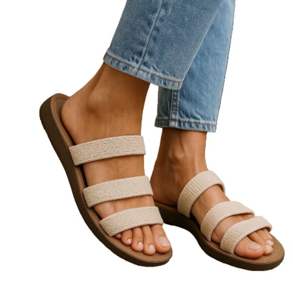 Maui Island Women’s Slip On Sandals Ivory 3 Strap Comfort Size 10M - Picture 1 of 8